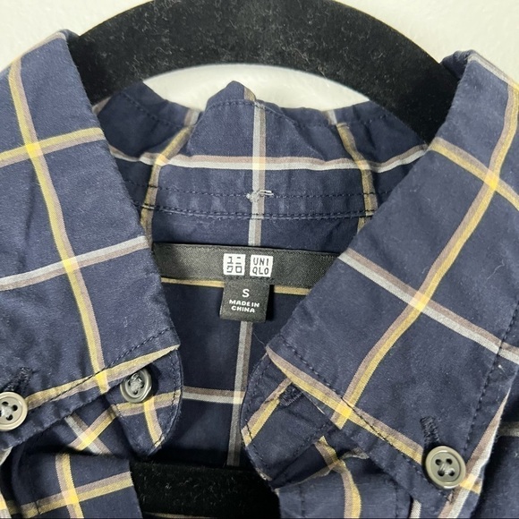 Uniqlo Long‎ Sleeve Button Up Sz S - Picture 2 of 6